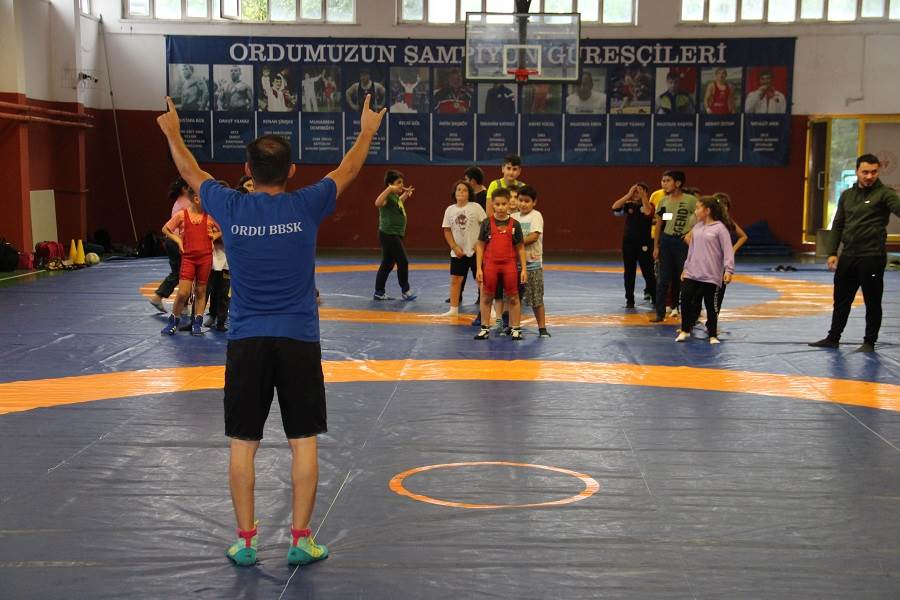 GELECEĞİN YETENEKLİ SPORCULARI SEÇİLİYOR